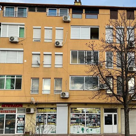 Town Place Apartment Kŭrdzhali Exterior foto